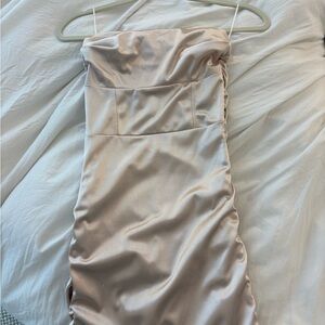 Elegant gold Strapless boutique Dress